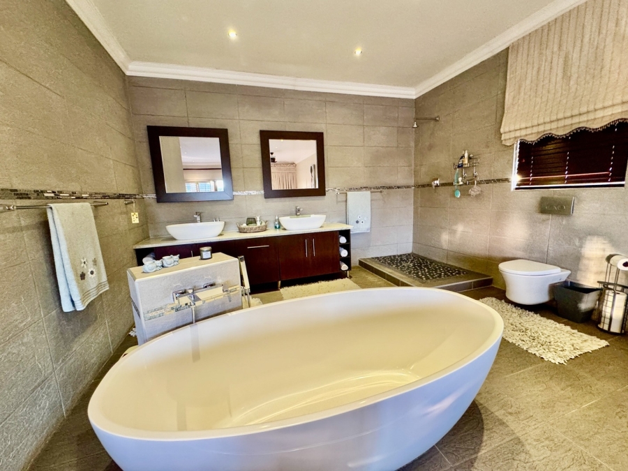 3 Bedroom Property for Sale in Tuscany Ridge North West